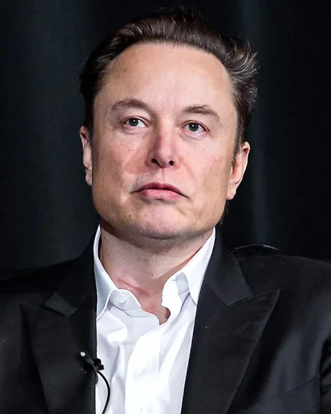 Elon Musk at the 2022 United States Air Force Academy graduation ceremony.